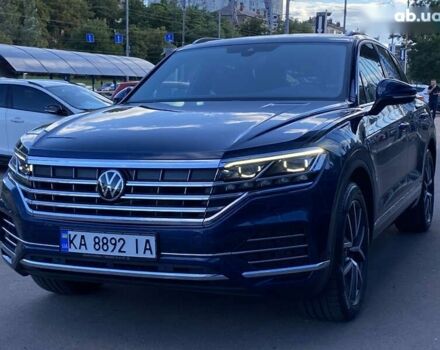 Синий Фольксваген Туарег, объемом двигателя 3 л и пробегом 55 тыс. км за 64900 $, фото 1 на Automoto.ua