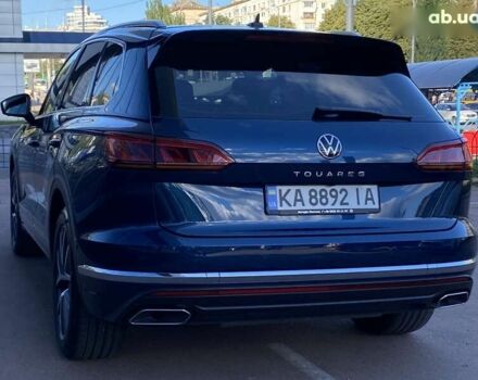 Синий Фольксваген Туарег, объемом двигателя 3 л и пробегом 55 тыс. км за 64900 $, фото 4 на Automoto.ua