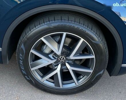 Синий Фольксваген Туарег, объемом двигателя 3 л и пробегом 55 тыс. км за 64900 $, фото 19 на Automoto.ua