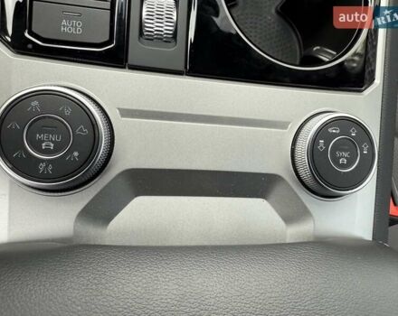 Фольксваген Туарег 2023 в Киеве на Automoto.ua Синий Фольксваген Туарег, объемом двигателя 3 л и пробегом 29 тыс. км за 73062 $, фото 19 на Automoto.ua