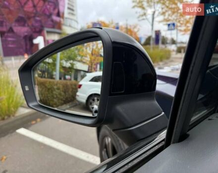 Синий Фольксваген Туарег, объемом двигателя 3 л и пробегом 61 тыс. км за 67990 $, фото 8 на Automoto.ua