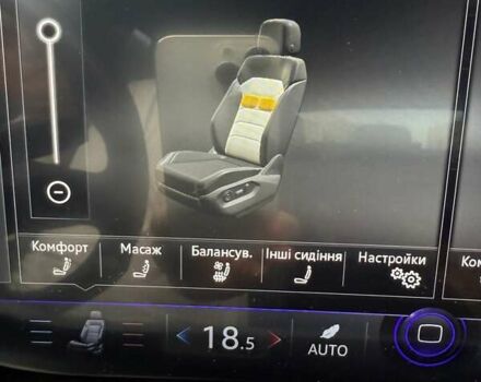 Фольксваген Туарег 2023 в Киеве на Automoto.ua Синий Фольксваген Туарег, объемом двигателя 3 л и пробегом 29 тыс. км за 73062 $, фото 24 на Automoto.ua