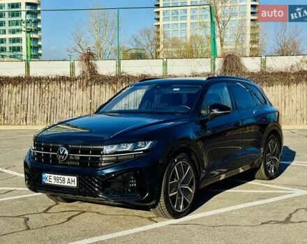 Синій Фольксваген Туарег, об'ємом двигуна 3 л та пробігом 40 тис. км за 76500 $, фото 1 на Automoto.ua