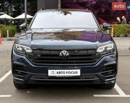 Синий Фольксваген Туарег, объемом двигателя 3 л и пробегом 61 тыс. км за 67990 $, фото 2 на Automoto.ua