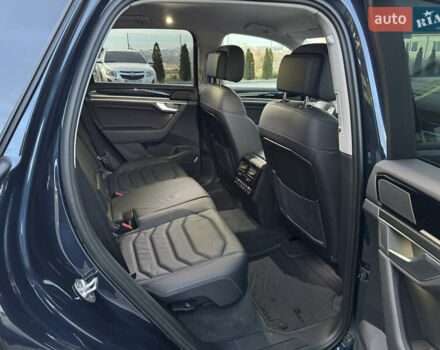 Синій Фольксваген Туарег, об'ємом двигуна 3 л та пробігом 6 тис. км за 69999 $, фото 29 на Automoto.ua