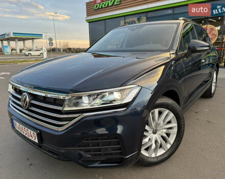Синій Фольксваген Туарег, об'ємом двигуна 3 л та пробігом 6 тис. км за 69999 $, фото 1 на Automoto.ua