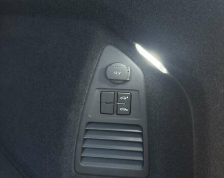 Синій Фольксваген Туарег, об'ємом двигуна 2.97 л та пробігом 3 тис. км за 91000 $, фото 11 на Automoto.ua