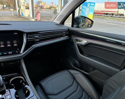 Синій Фольксваген Туарег, об'ємом двигуна 3 л та пробігом 6 тис. км за 69999 $, фото 27 на Automoto.ua