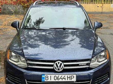 Фольксваген Туарег 2013 в Полтаве на Automoto.ua Синий Фольксваген Туарег, объемом двигателя 3 л и пробегом 127 тыс. км за 16300 $, фото 1 на Automoto.ua