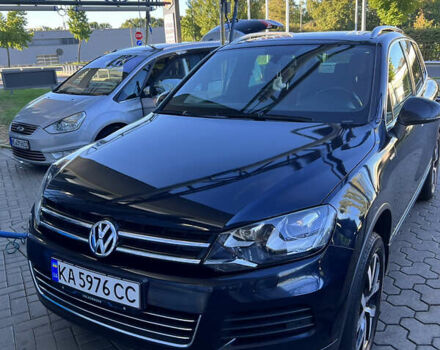 Фольксваген Туарег 2013 в Харькове на Automoto.ua Синий Фольксваген Туарег, объемом двигателя 2.97 л и пробегом 153 тыс. км за 29500 $, фото 1 на Automoto.ua