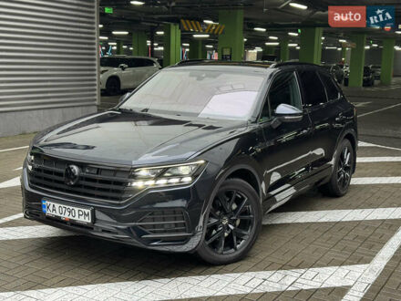 Синий Фольксваген Туарег, объемом двигателя 3 л и пробегом 74 тыс. км за 62700 $, фото 1 на Automoto.ua