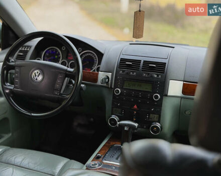 Зеленый Фольксваген Туарег, объемом двигателя 3.19 л и пробегом 259 тыс. км за 7999 $, фото 9 на Automoto.ua
