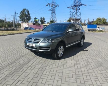 Зеленый Фольксваген Туарег, объемом двигателя 3.2 л и пробегом 282 тыс. км за 7800 $, фото 1 на Automoto.ua