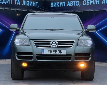 Зеленый Фольксваген Туарег, объемом двигателя 3.2 л и пробегом 282 тыс. км за 7799 $, фото 2 на Automoto.ua