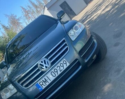 Зеленый Фольксваген Туарег, объемом двигателя 2.5 л и пробегом 281 тыс. км за 5000 $, фото 2 на Automoto.ua