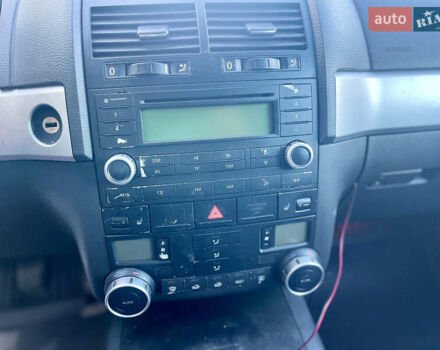 Зеленый Фольксваген Туарег, объемом двигателя 2.5 л и пробегом 303 тыс. км за 2999 $, фото 21 на Automoto.ua