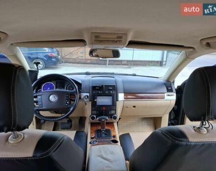 Зеленый Фольксваген Туарег, объемом двигателя 2.5 л и пробегом 353 тыс. км за 7500 $, фото 14 на Automoto.ua