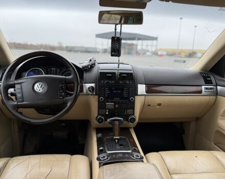 Зеленый Фольксваген Туарег, объемом двигателя 2.5 л и пробегом 370 тыс. км за 3699 $, фото 4 на Automoto.ua