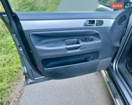 Зеленый Фольксваген Туарег, объемом двигателя 2.5 л и пробегом 303 тыс. км за 2999 $, фото 15 на Automoto.ua