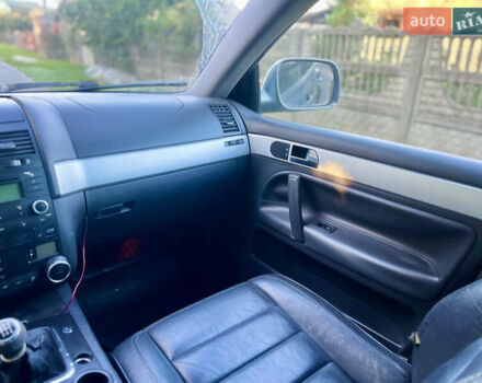 Зеленый Фольксваген Туарег, объемом двигателя 2.5 л и пробегом 303 тыс. км за 2999 $, фото 30 на Automoto.ua