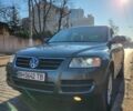 Зеленый Фольксваген Туарег, объемом двигателя 2.5 л и пробегом 350 тыс. км за 8600 $, фото 5 на Automoto.ua