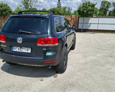 Зеленый Фольксваген Туарег, объемом двигателя 2.5 л и пробегом 353 тыс. км за 7500 $, фото 3 на Automoto.ua