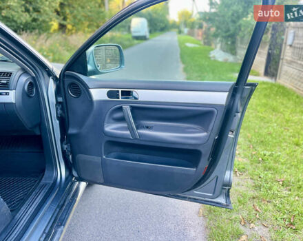 Зеленый Фольксваген Туарег, объемом двигателя 2.5 л и пробегом 303 тыс. км за 2999 $, фото 36 на Automoto.ua