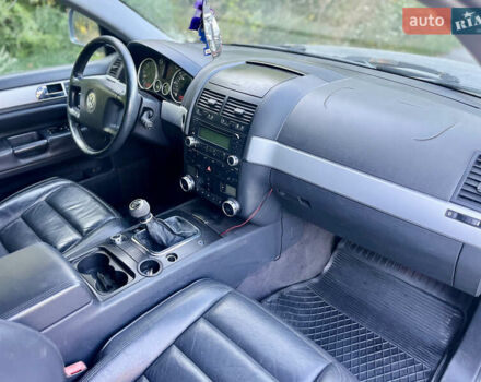 Зеленый Фольксваген Туарег, объемом двигателя 2.5 л и пробегом 303 тыс. км за 2999 $, фото 34 на Automoto.ua