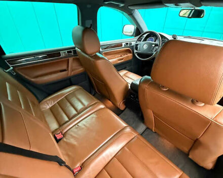 Зеленый Фольксваген Туарег, объемом двигателя 4.92 л и пробегом 201 тыс. км за 6800 $, фото 15 на Automoto.ua