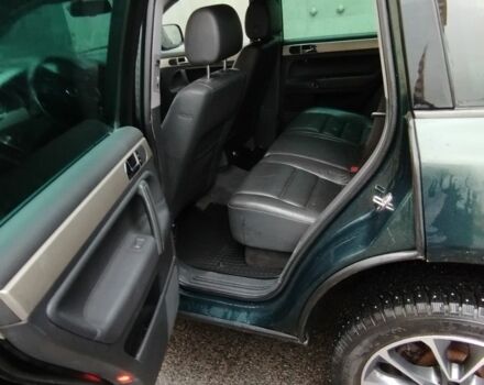 Зеленый Фольксваген Туарег, объемом двигателя 2.5 л и пробегом 452 тыс. км за 4700 $, фото 5 на Automoto.ua