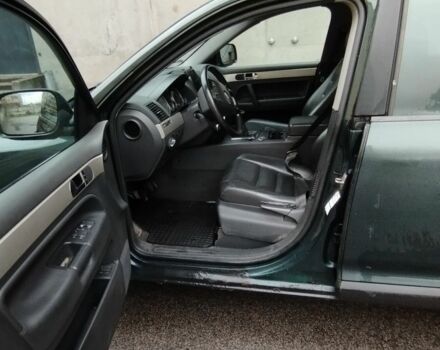 Зеленый Фольксваген Туарег, объемом двигателя 2.5 л и пробегом 452 тыс. км за 4700 $, фото 4 на Automoto.ua