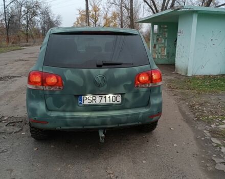 Зеленый Фольксваген Туарег, объемом двигателя 2.5 л и пробегом 300 тыс. км за 5000 $, фото 2 на Automoto.ua