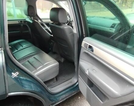 Зеленый Фольксваген Туарег, объемом двигателя 2.5 л и пробегом 452 тыс. км за 4700 $, фото 7 на Automoto.ua