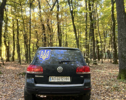 Зелений Фольксваген Туарег, об'ємом двигуна 2.46 л та пробігом 398 тис. км за 6500 $, фото 3 на Automoto.ua