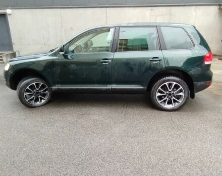 Зеленый Фольксваген Туарег, объемом двигателя 2.5 л и пробегом 452 тыс. км за 4700 $, фото 3 на Automoto.ua