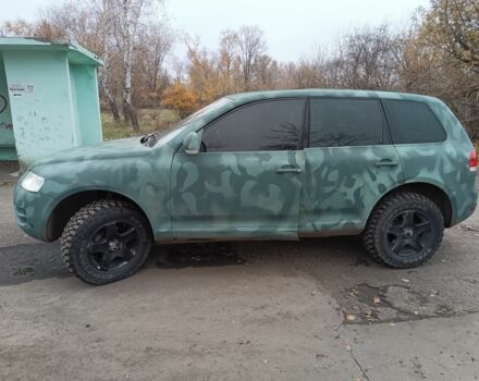 Зеленый Фольксваген Туарег, объемом двигателя 2.5 л и пробегом 300 тыс. км за 5000 $, фото 1 на Automoto.ua