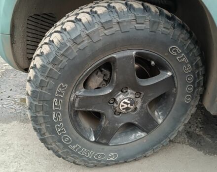 Зеленый Фольксваген Туарег, объемом двигателя 2.5 л и пробегом 300 тыс. км за 5000 $, фото 7 на Automoto.ua