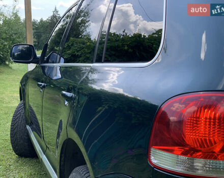 Зелений Фольксваген Туарег, об'ємом двигуна 3 л та пробігом 380 тис. км за 7200 $, фото 28 на Automoto.ua
