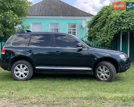 Зелений Фольксваген Туарег, об'ємом двигуна 3 л та пробігом 380 тис. км за 7200 $, фото 2 на Automoto.ua