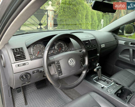 Зеленый Фольксваген Туарег, объемом двигателя 2.97 л и пробегом 350 тыс. км за 13999 $, фото 16 на Automoto.ua