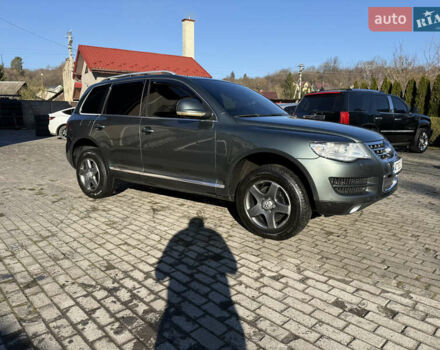 Зеленый Фольксваген Туарег, объемом двигателя 2.97 л и пробегом 350 тыс. км за 13999 $, фото 9 на Automoto.ua