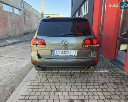 Зеленый Фольксваген Туарег, объемом двигателя 2.97 л и пробегом 350 тыс. км за 13999 $, фото 4 на Automoto.ua