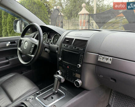 Зеленый Фольксваген Туарег, объемом двигателя 2.97 л и пробегом 350 тыс. км за 13999 $, фото 18 на Automoto.ua