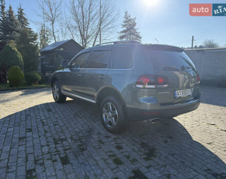 Зеленый Фольксваген Туарег, объемом двигателя 2.97 л и пробегом 350 тыс. км за 13999 $, фото 12 на Automoto.ua