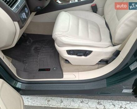 Зелений Фольксваген Туарег, об'ємом двигуна 2.97 л та пробігом 445 тис. км за 16800 $, фото 21 на Automoto.ua