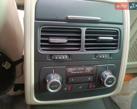 Зелений Фольксваген Туарег, об'ємом двигуна 2.97 л та пробігом 445 тис. км за 16800 $, фото 15 на Automoto.ua