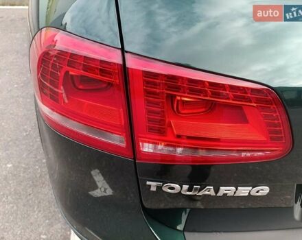 Зелений Фольксваген Туарег, об'ємом двигуна 2.97 л та пробігом 445 тис. км за 16800 $, фото 18 на Automoto.ua