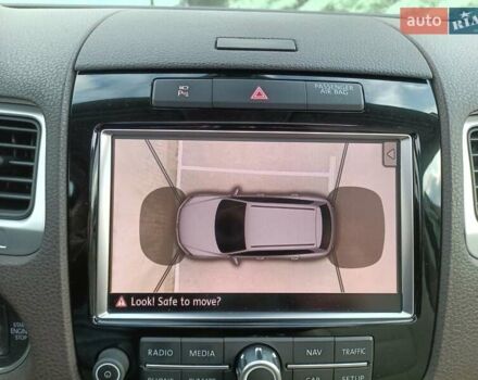 Зелений Фольксваген Туарег, об'ємом двигуна 2.97 л та пробігом 445 тис. км за 16800 $, фото 36 на Automoto.ua