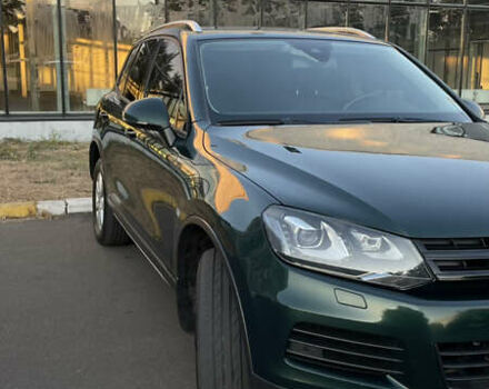 Зелений Фольксваген Туарег, об'ємом двигуна 2.97 л та пробігом 330 тис. км за 18000 $, фото 4 на Automoto.ua