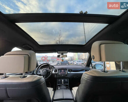 Зеленый Фольксваген Туарег, объемом двигателя 2.97 л и пробегом 279 тыс. км за 22000 $, фото 24 на Automoto.ua